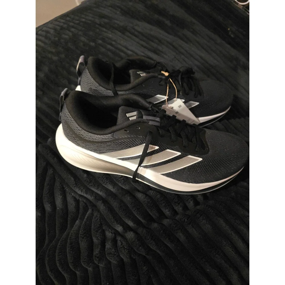 Adidas RESPONSE PACE RUNNING SHOES size 10 new